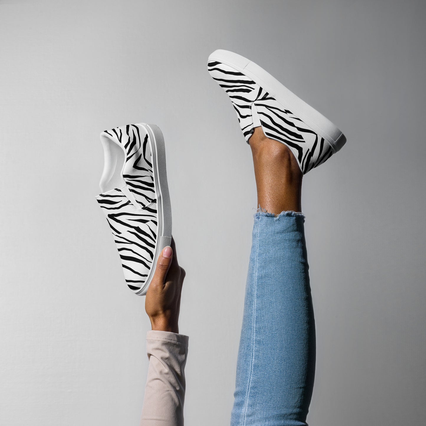 Striped Zebra Vibrance Women's Slip-On Canvas Shoes - FLAKOUT